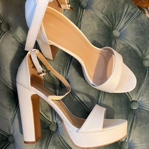 PrettyLittleThing White Platform Heel